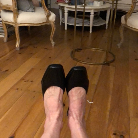 Shoes - Picture 4 of 5